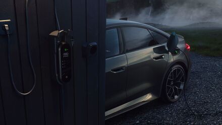 Audi RS 5 Saloon