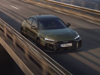 Audi RS 5 Saloon