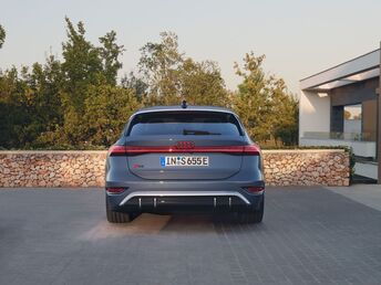 Audi S6 Avant e-tron