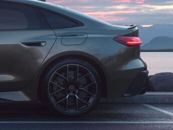 Audi RS 5 Saloon