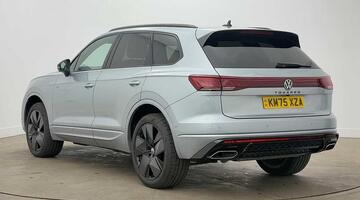 2025 Volkswagen 3.0 TDI V6 Black Edition Tiptronic 4Motion Euro 6 5-door (Silver) - Image: 3