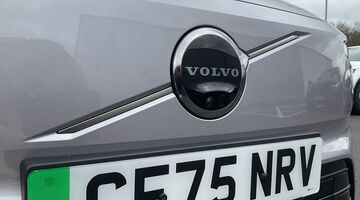 2025 Volvo Single Motor Extended Range 92kWh Ultra Saloon Auto 5-door (Silver) - Image: 19