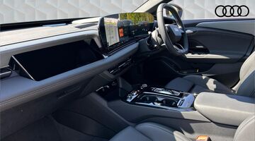 2026 Audi Sportback S line e-tron 210,00 kW (White) - Image: 2