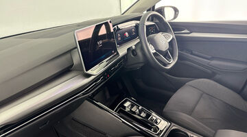 2025 Volkswagen ETSI MHEV Style DSG Euro 6 5-door (Black) - Image: 2