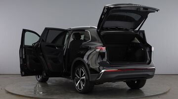 2026 Volkswagen 2.0 TDI Elegance DSG Euro 6 5-door (Black) - Image: 12