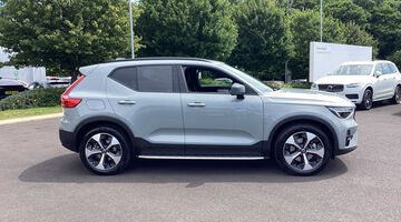 2026 Volvo 2.0 B3 MHEV Plus Dark DCT Auto Euro 6 5-door (Grey) - Image: 4