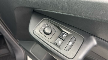2022 Volkswagen 2.0 TDI C20 Commerce Plus DSG SWB Euro 6 5-door (White) - Image: 19