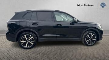 2026 Volkswagen Match 1.5 eTSI 150 PS 7-Speed DSG 5-door (Black) - Image: 4