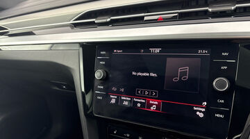 2021 Volkswagen 2.0 TSI R-Line Fastback DSG Euro 6 5-door (Silver) - Image: 16