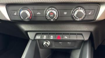 2026 Audi Sportback Black Edition 30 TFSI 116 PS S tronic (Red) - Image: 15