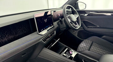 2026 Volkswagen 2.0 TDI R-Line DSG Euro 6 5-door (Grey) - Image: 2