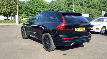 2026 Volvo 2.0 B5 MHEV Plus Black Edition Auto Euro 6 5-door (Black) - Image: 3
