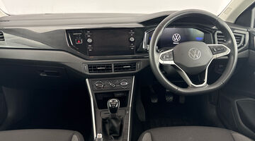 2024 Volkswagen 1.0 TSI Life Euro 6 5-door (Black) - Image: 9