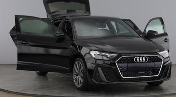 2026 Audi Sportback S line 35 TFSI 150 PS S tronic (Black) - Image: 9