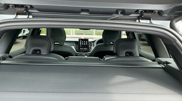 2026 Volvo 2.0 T8 18.8kWh Ultra Black Edition Auto Euro 6 5-door (Grey) - Image: 31