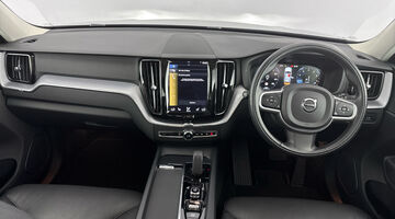 2021 Volvo 2.0 B5 MHEV Momentum Auto Euro 6 5-door (Silver) - Image: 9