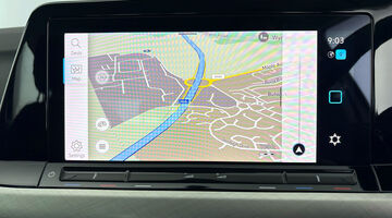 2021 Volkswagen 2.0 TDI Life DSG Euro 6 5-door (White) - Image: 17
