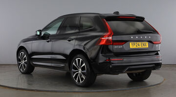 2024 Volvo 2.0 B5 MHEV Plus Auto Euro 6 5-door (Black) - Image: 3