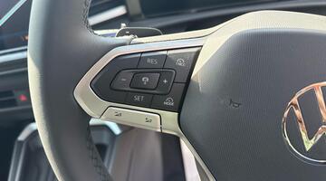 2026 Volkswagen New Life 1.5 eTSI 116 PS 7-speed DSG 5-door (Red) - Image: 31