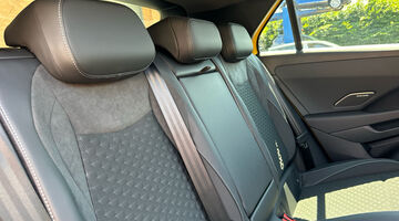 2026 Volkswagen ETSI MHEV R-Line DSG Euro 6 5-door (Multicolour) - Image: 53