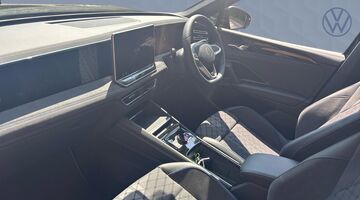 2026 Volkswagen 2.0 TDI R-Line DSG Euro 6 5-door (Black) - Image: 2