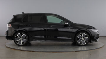 2026 Volkswagen ETSI MHEV Black Edition DSG Euro 6 5-door (Black) - Image: 4