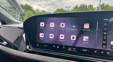 2026 Audi Technik e-hybrid quattro 299 PS S tronic (White) - Image: 37