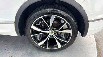 2023 Volkswagen TSI R-Line DSG Euro 6 5-door (White) - Image: 33
