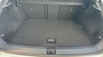 2023 Volkswagen TSI Life DSG Euro 6 5-door (White) - Image: 17