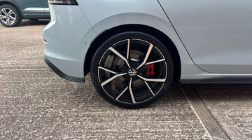 2026 Volkswagen 2.0 TSI GTI DSG Euro 6 5-door (Blue) - Image: 24