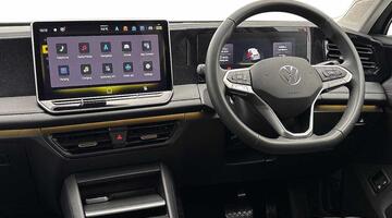 2025 Volkswagen TSI eHybrid 19.7kWh Match DSG Euro 6 5-door (Silver) - Image: 2