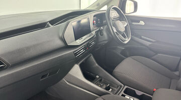 2025 Volkswagen 2.0 TDI Life DSG Euro 6 5-door (Beige) - Image: 2