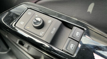 2026 Volkswagen 79kWh GTX Edition Auto 4Motion 5-door (Black) - Image: 23