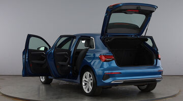 2021 Audi TFSIe 40 Sport Sportback S Tronic Euro 6 5-door 13kWh (Blue) - Image: 11