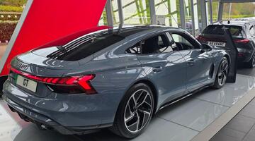2026 Audi 105kWh Auto quattro 4-door (Grey) - Image: 43