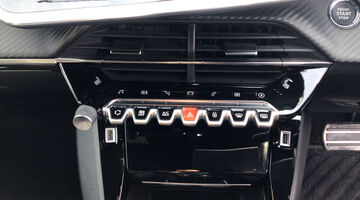 2021 Peugeot 50kWh GT Premium Auto 5-door (Red) - Image: 16
