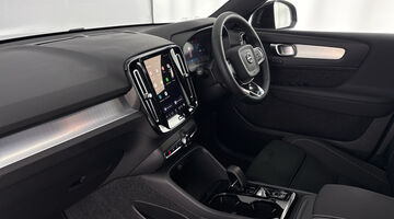 2025 Volvo 2.0 B3 MHEV Plus Dark DCT Auto Euro 6 5-door (Black) - Image: 2