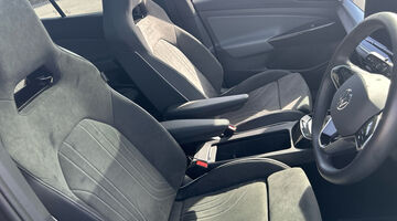 2026 Volkswagen Pro 77kWh Black Edition Auto 5-door (Black) - Image: 15