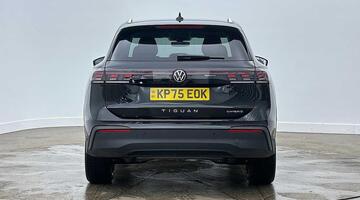 2025 Volkswagen TSI eHybrid 19.7kWh Match DSG Euro 6 5-door (Black) - Image: 8