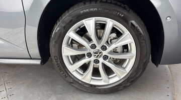 2025 Volkswagen 2.0 TDI Ocean 5-door DSG (Grey) - Image: 5