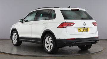 2023 Volkswagen TSI Life DSG Euro 6 5-door (White) - Image: 3