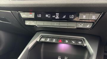 2026 Audi Sportback Black Edition TFSI 150 PS S tronic (Red) - Image: 15