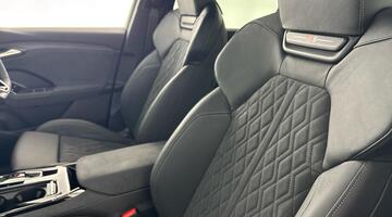 2026 Audi Q6 SUV Black Edition e-tron performance 225,00 kW (Black) - Image: 35
