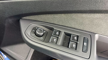 2025 Volkswagen TSI Style Euro 6 5-door (Blue) - Image: 20