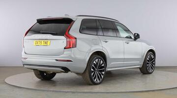 2026 Volvo 2.0 B5 MHEV Plus Auto 4WD Euro 6 5-door (Grey) - Image: 3