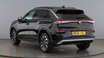 2026 Volkswagen ETSI MHEV Life DSG Euro 6 5-door (Black) - Image: 3