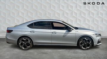 2026 Škoda TSI e-TEC MHEV SportLine DSG Euro 6 5-door (Silver) - Image: 4