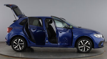 2024 Volkswagen 1.0 TSI Match Euro 6 5-door (Blue) - Image: 11