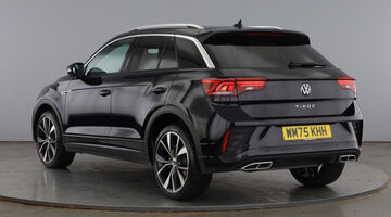 2025 Volkswagen TSI R-Line DSG Euro 6 5-door (Black) - Image: 3