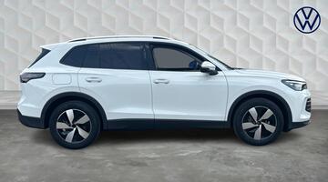 2026 Volkswagen ETSI MHEV Match DSG Euro 6 5-door (White) - Image: 4